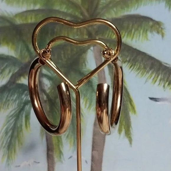 Pierced gold tone hollow hoop earrings - Picture 5 of 10
